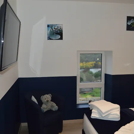 Gasthuis Le Coteau De Bazeille Sauna&detente Sas 5*