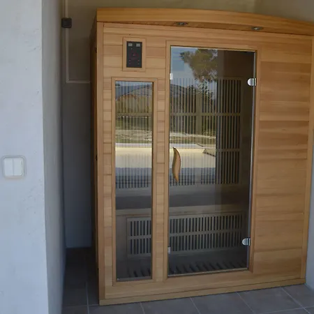 Le Coteau De Bazeille Sauna&detente Sas Sainte-Bazeille