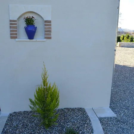 Le Coteau De Bazeille Sauna&detente Sas Penzion 5*