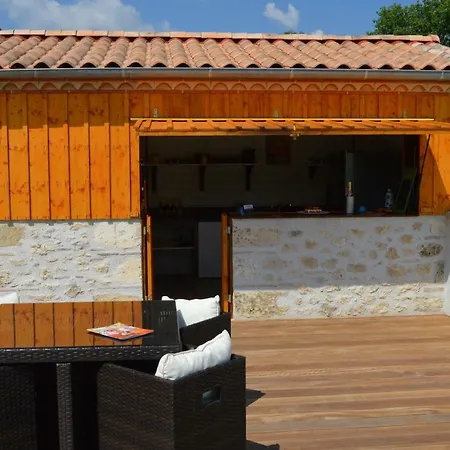 Le Coteau De Bazeille Sauna&detente Sas 5*